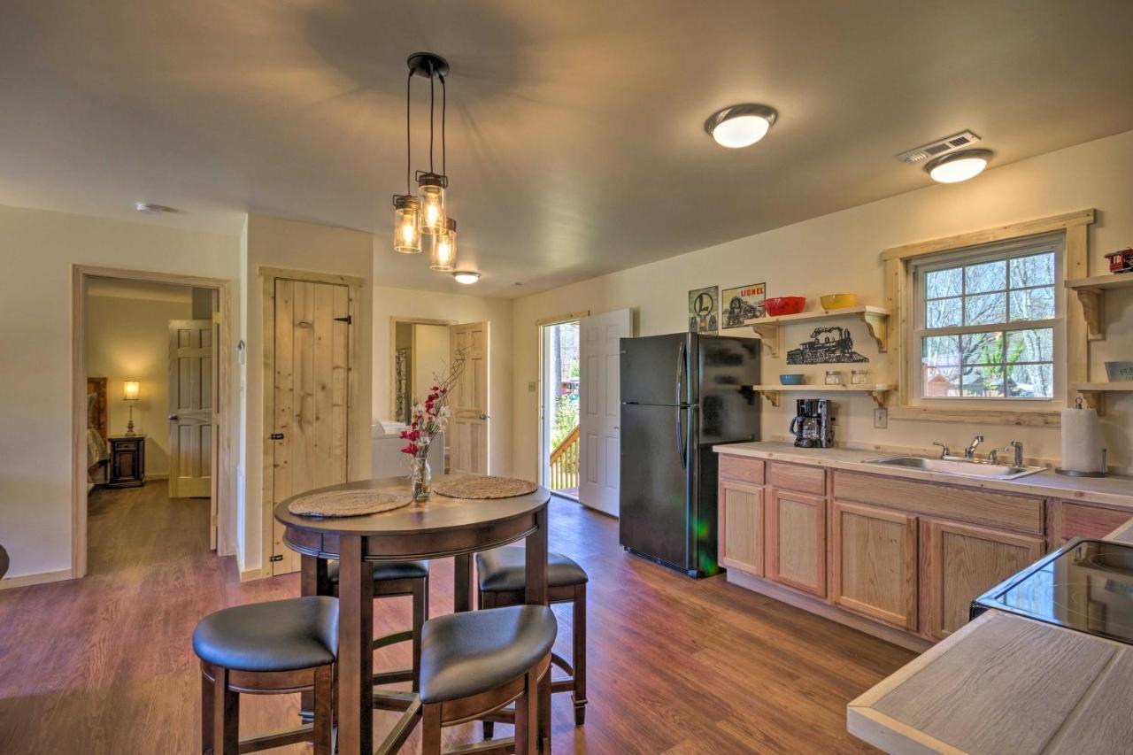 Cozy Bryson City Cabin 5 Miles To Downtown! Exteriör bild