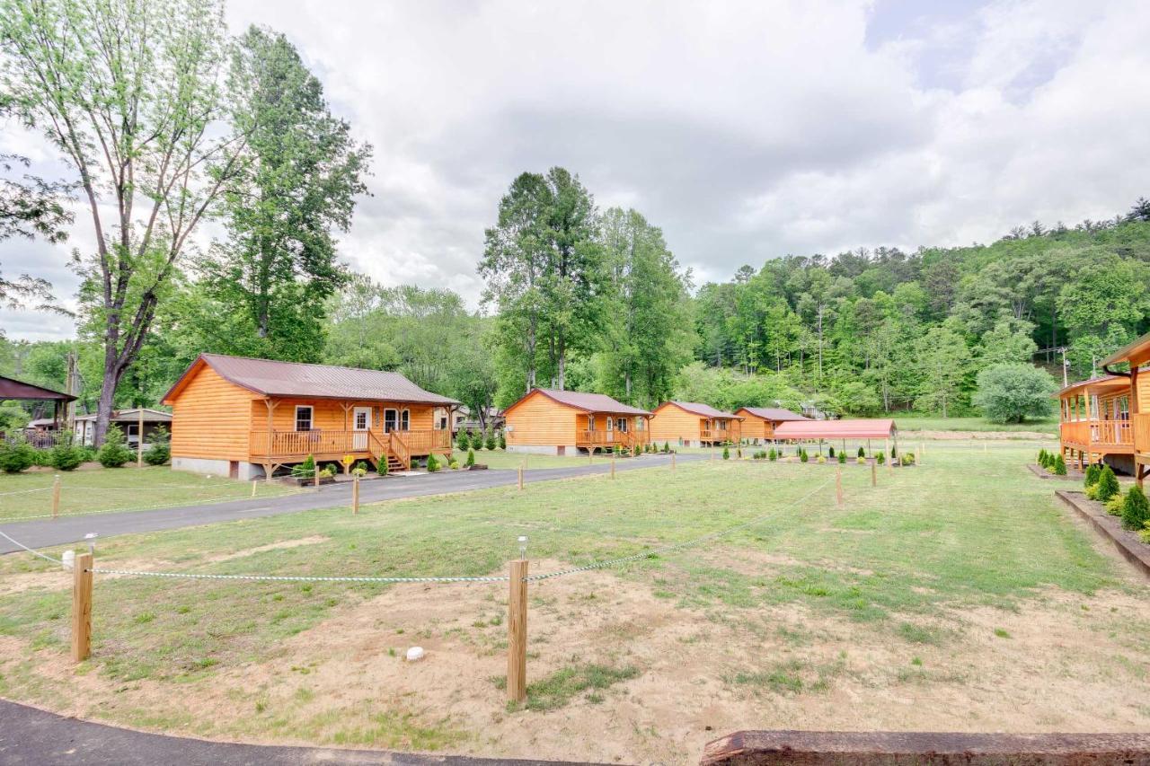 Cozy Bryson City Cabin 5 Miles To Downtown! Exteriör bild